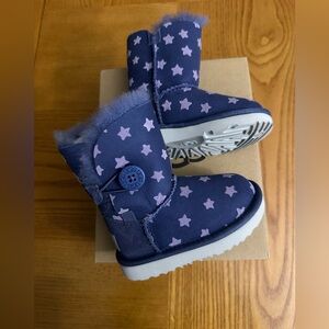 NIB UGG T Bailey Button ll Stars Toddler Boots 6 Hard to Find New in Box